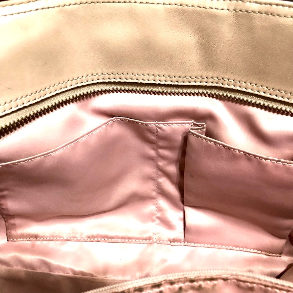 Authentic Coach Cream Leather bag - Picture 4 of 13